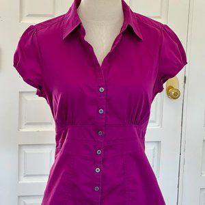 Banana Republic Stretch Fitted Button Down Top - Magenta Size 8